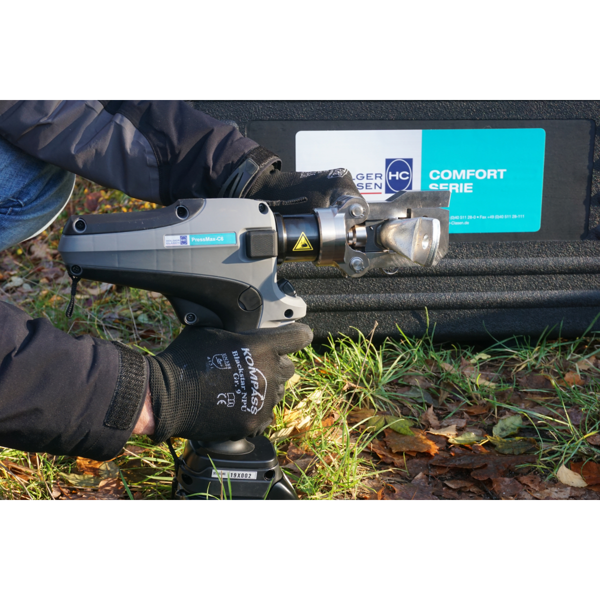 pressmax-c6 Anwendung Verpressung mit Kabelschuh