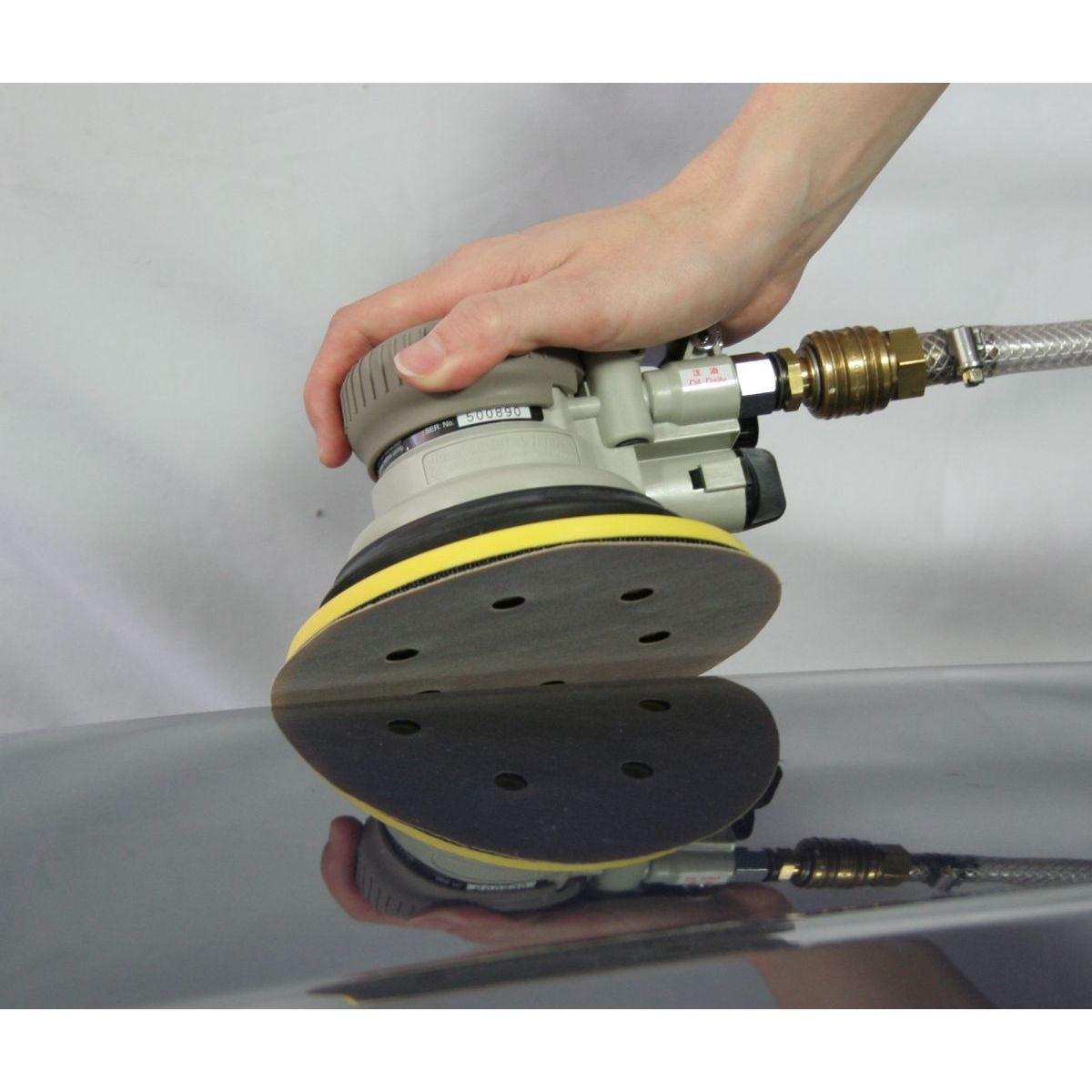 APS150 Druckluft-Exzenterschleifer Anwendung