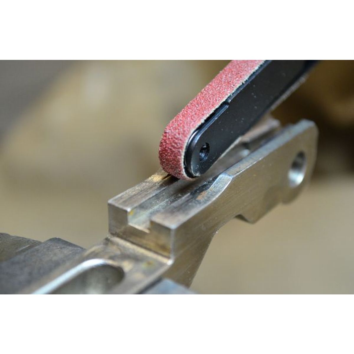 B-10CL Nitto Kohki Pneumatic Belt Sander application