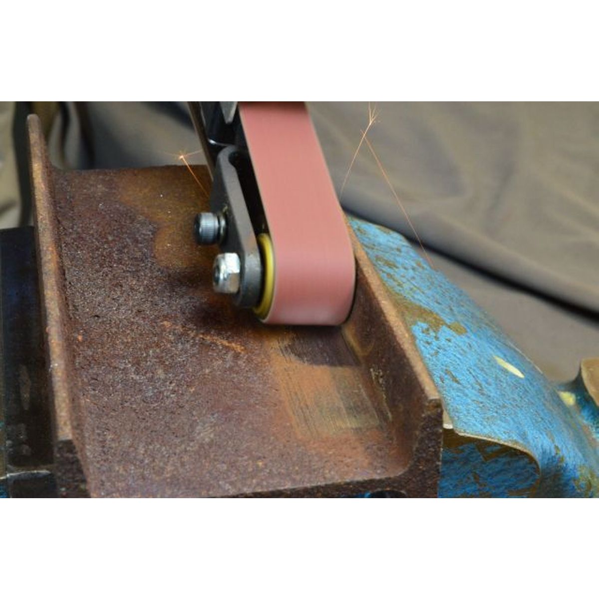 BS20CB Belt Sander edgeless grinding - application